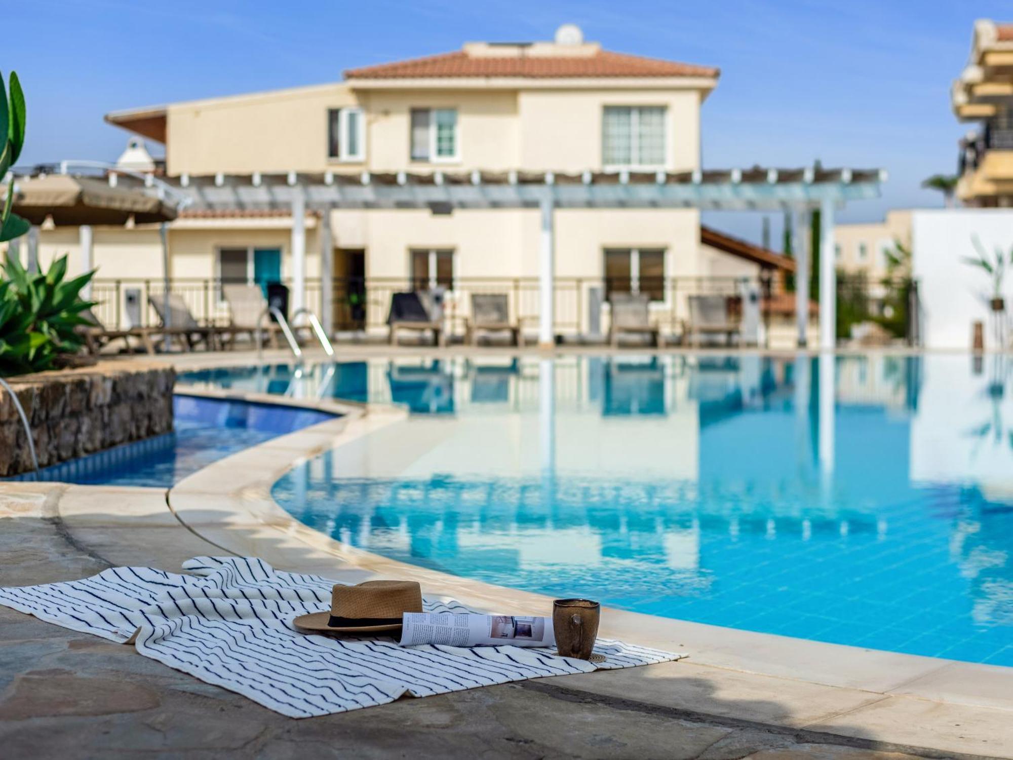 Sanders Seaview Хлоракас Экстерьер фото